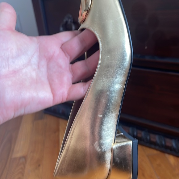 VALENTINO BY MARIO VALENTINO Perla Flare Kitten Heel Pumps. New. Size 6 - Picture 5 of 11